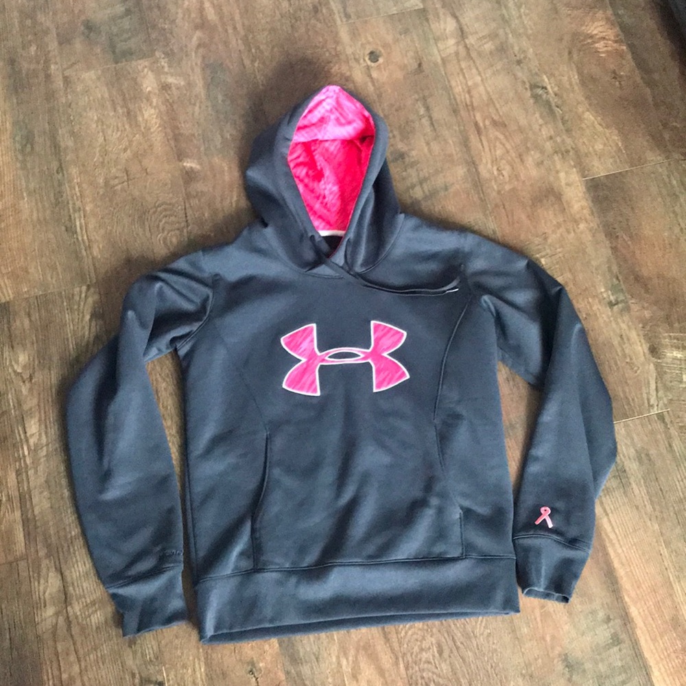 Under Armour like new hoodie